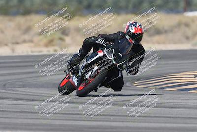 media/Oct-13-2025-Moto Forza (Mon) [[a66d839500]]/3-B Group/Session 3 (Turn 16)/